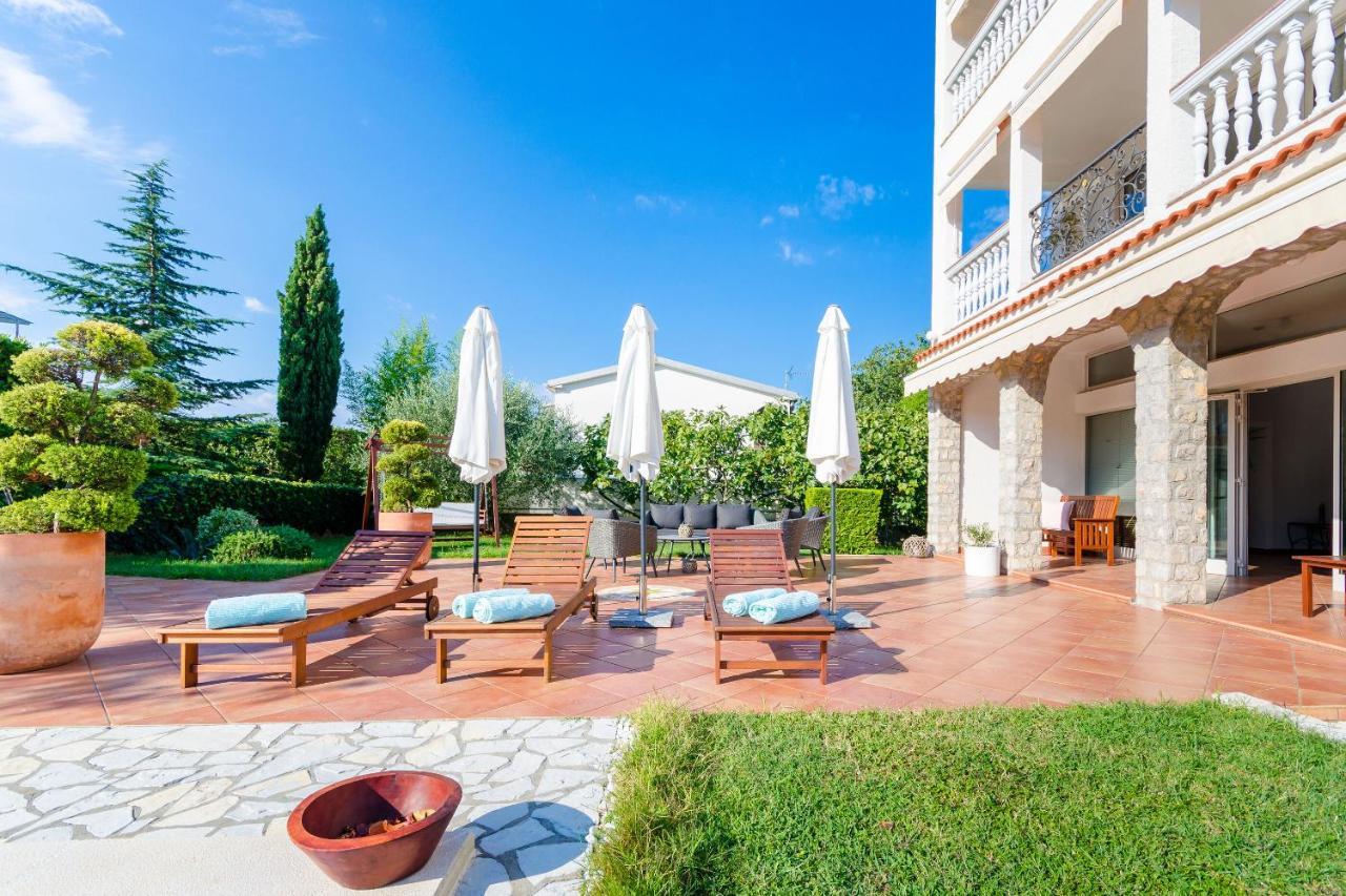 Apartments Sinisa Malinska Exterior foto